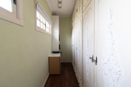 Casa para alugar com 287m², 4 quartos e 3 vagas Casa para alugar com 287m², 4 quartos e 3 vagasSuíte