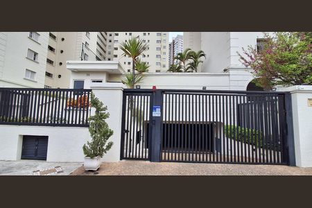 Apartamento à venda com 134m², 3 quartos e 1 vaga Apartamento à venda com 134m², 3 quartos e 1 vagaFachada