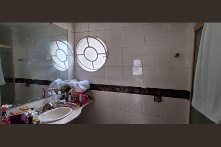 Apartamento à venda com 134m², 3 quartos e 1 vaga Apartamento à venda com 134m², 3 quartos e 1 vagaBanheiro da Suíte