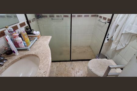 Apartamento à venda com 134m², 3 quartos e 1 vaga Apartamento à venda com 134m², 3 quartos e 1 vagaBanheiro