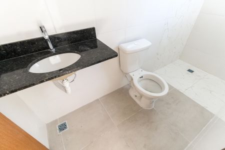 Apartamento à venda com 82m², 2 quartos e 2 vagas Apartamento à venda com 82m², 2 quartos e 2 vagasBanheiro da Suíte 1