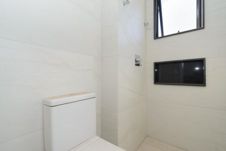 Apartamento à venda com 155m², 4 quartos e 3 vagas Apartamento à venda com 155m², 4 quartos e 3 vagasBanheiro da Suíte 1