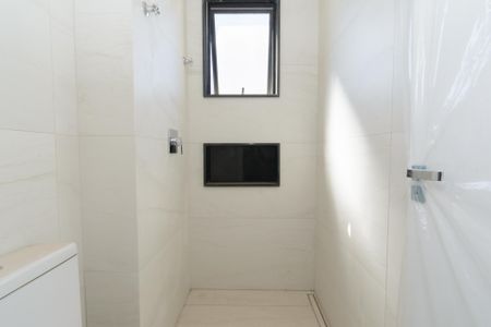 Apartamento à venda com 155m², 4 quartos e 3 vagas Apartamento à venda com 155m², 4 quartos e 3 vagasBanheiro da Suíte 1
