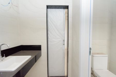 Apartamento à venda com 155m², 4 quartos e 3 vagas Apartamento à venda com 155m², 4 quartos e 3 vagasBanheiro da Suíte 1