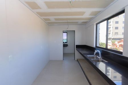 Apartamento à venda com 155m², 4 quartos e 3 vagas Apartamento à venda com 155m², 4 quartos e 3 vagasCozinha