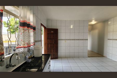 Casa para alugar com 100m², 2 quartos e 1 vaga Casa para alugar com 100m², 2 quartos e 1 vagaCozinha