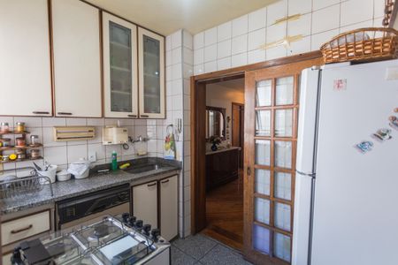 Apartamento à venda com 95m², 3 quartos e 2 vagasCozinha