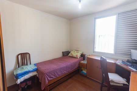 Apartamento à venda com 95m², 3 quartos e 2 vagasQuarto 2