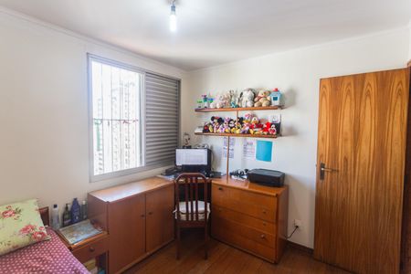 Apartamento à venda com 95m², 3 quartos e 2 vagasQuarto 2