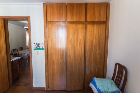 Apartamento à venda com 95m², 3 quartos e 2 vagasQuarto 2