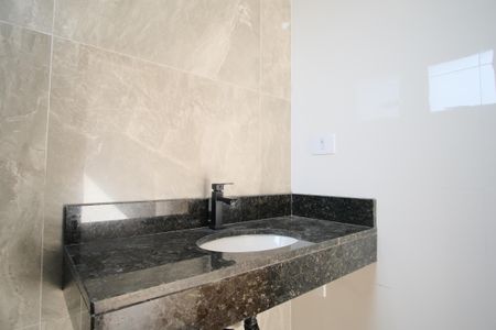 Casa à venda com 140m², 3 quartos e 3 vagasBanheiro da Suíte 1