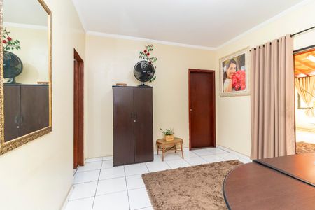 Casa para alugar com 280m², 4 quartos e 2 vagas Casa para alugar com 280m², 4 quartos e 2 vagasSuíte
