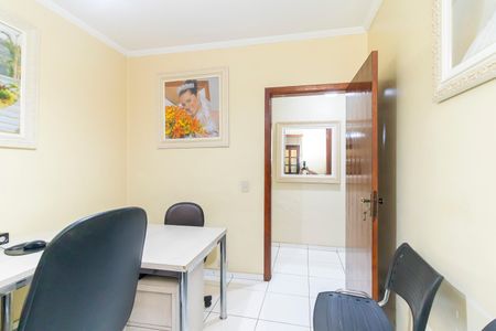 Casa para alugar com 280m², 4 quartos e 2 vagas Casa para alugar com 280m², 4 quartos e 2 vagasQuarto 3