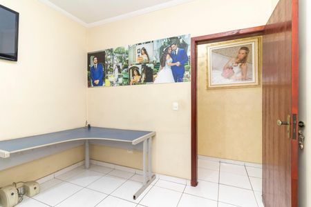 Casa para alugar com 280m², 4 quartos e 2 vagas Casa para alugar com 280m², 4 quartos e 2 vagasQuarto 11
