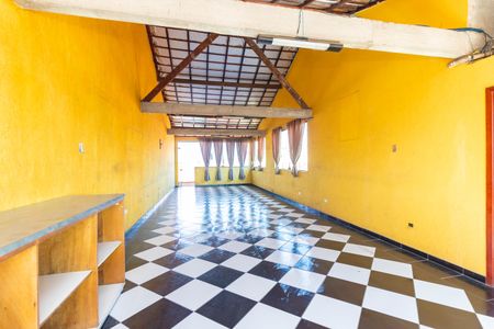 Casa para alugar com 280m², 4 quartos e 2 vagas Casa para alugar com 280m², 4 quartos e 2 vagasÁrea comum - Salão de festas