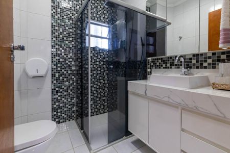 Apartamento à venda com 101m², 2 quartos e sem vagaBanheiro