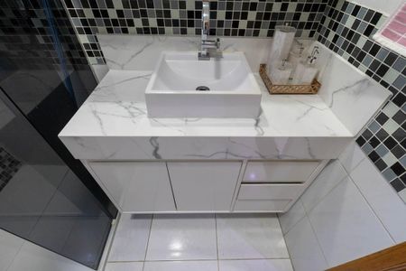 Apartamento à venda com 101m², 2 quartos e sem vagaBanheiro