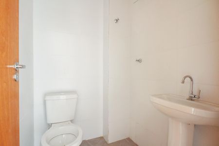 Apartamento à venda com 45m², 2 quartos e sem vaga Apartamento à venda com 45m², 2 quartos e sem vagaBanheiro