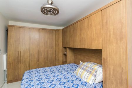 Casa à venda com 63m², 2 quartos e sem vaga Casa à venda com 63m², 2 quartos e sem vagaQuarto 1 - Armários