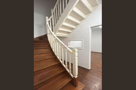 Casa à venda com 185m², 3 quartos e 1 vaga