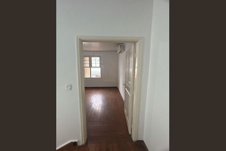 Casa à venda com 185m², 3 quartos e 1 vaga