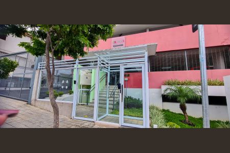 Apartamento à venda com 56m², 2 quartos e 1 vaga Apartamento à venda com 56m², 2 quartos e 1 vagaFachada