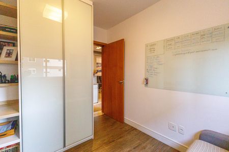 Apartamento à venda com 87m², 3 quartos e 2 vagasQuarto 2