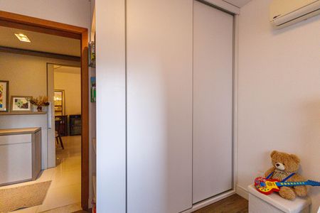 Apartamento à venda com 87m², 3 quartos e 2 vagasQuarto 1