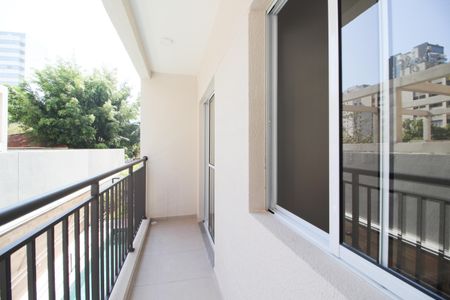 Apartamento à venda com 29m², 1 quarto e sem vaga Apartamento à venda com 29m², 1 quarto e sem vagaVaranda
