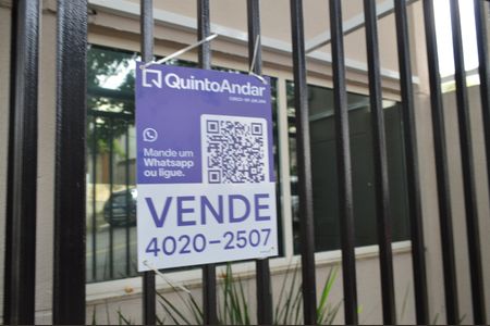 Apartamento à venda com 74m², 2 quartos e 2 vagasPlaquinha