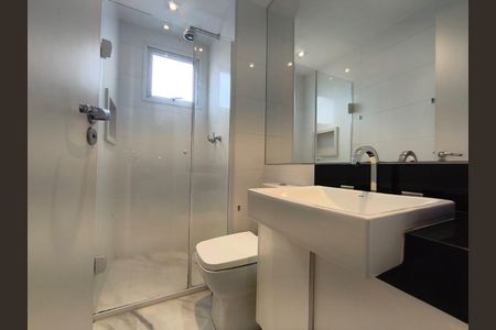 Apartamento à venda com 74m², 2 quartos e 2 vagas Apartamento à venda com 74m², 2 quartos e 2 vagasBanheiro da Suíte