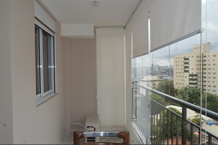 Apartamento à venda com 74m², 2 quartos e 2 vagasVaranda