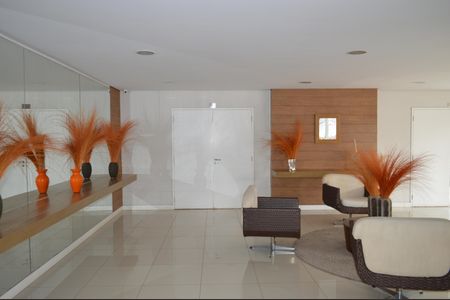 Apartamento à venda com 74m², 2 quartos e 2 vagasHall