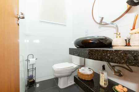 Apartamento à venda com 198m², 3 quartos e 3 vagasBanheiro 3