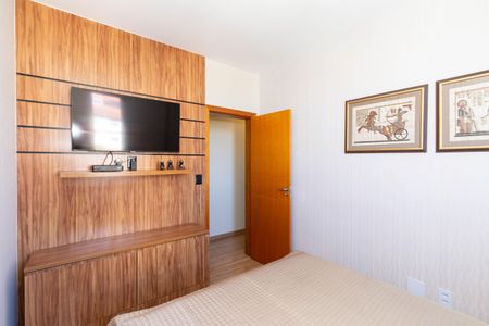 Apartamento à venda com 198m², 3 quartos e 3 vagasQuarto 2