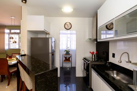 Apartamento à venda com 198m², 3 quartos e 3 vagasCozinha