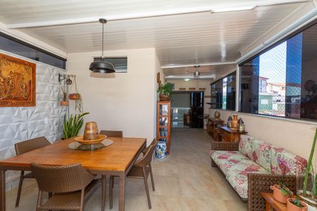 Apartamento à venda com 198m², 3 quartos e 3 vagasSala