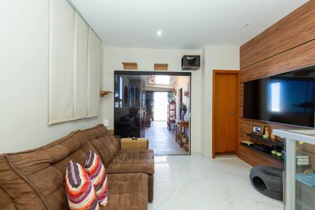 Apartamento à venda com 198m², 3 quartos e 3 vagasSala