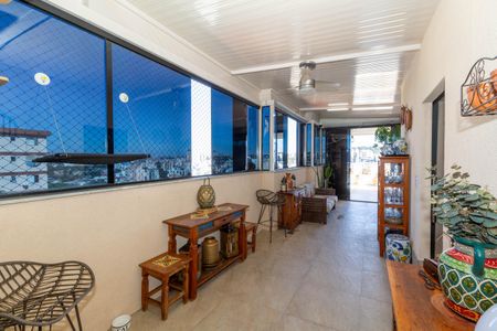 Apartamento à venda com 198m², 3 quartos e 3 vagasSala