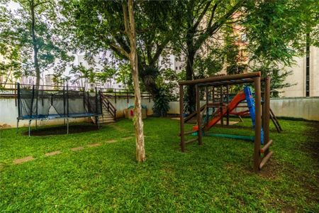 Apartamento à venda com 261m², 4 quartos e 4 vagas