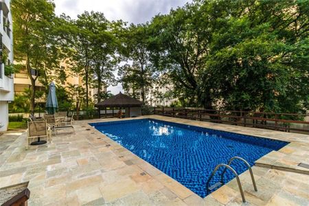 Apartamento à venda com 261m², 4 quartos e 4 vagas