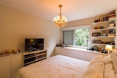 Apartamento à venda com 261m², 4 quartos e 4 vagas