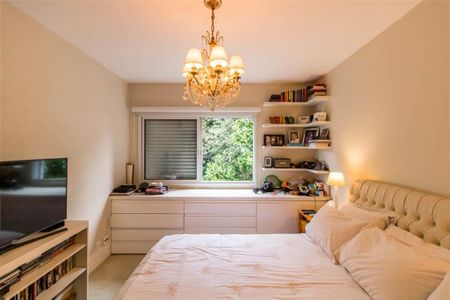 Apartamento à venda com 261m², 4 quartos e 4 vagas