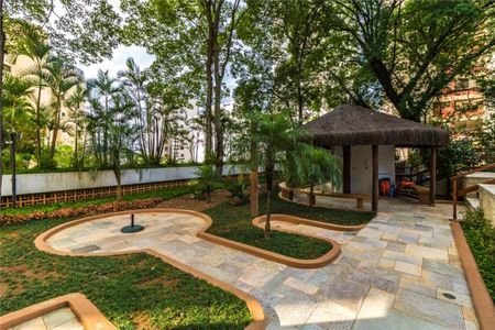 Apartamento à venda com 261m², 4 quartos e 4 vagas