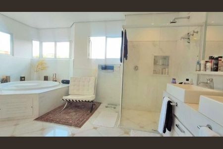 Casa à venda com 476m², 5 quartos e 4 vagas