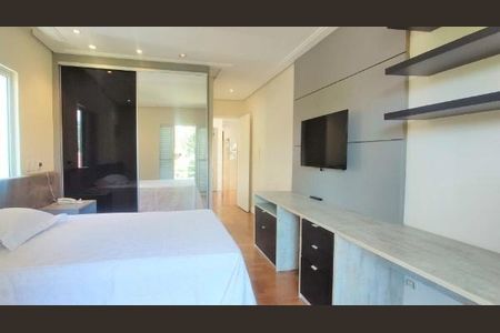 Casa à venda com 476m², 5 quartos e 4 vagas