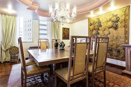 Apartamento à venda com 333m², 4 quartos e 5 vagas