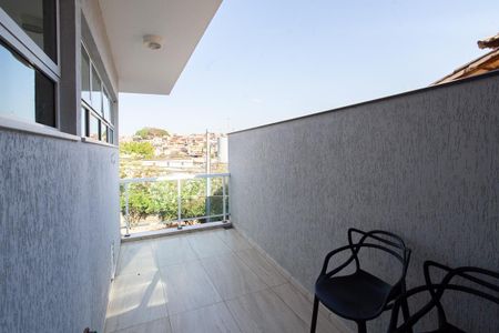 Casa de condomínio à venda com 380m², 4 quartos e 4 vagas Casa de condomínio à venda com 380m², 4 quartos e 4 vagasVaranda do Quarto 1