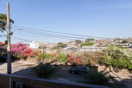 Casa de condomínio à venda com 380m², 4 quartos e 4 vagas Casa de condomínio à venda com 380m², 4 quartos e 4 vagasVista da Suíte