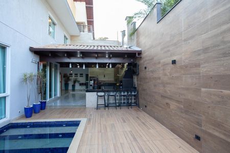 Casa de condomínio à venda com 380m², 4 quartos e 4 vagas Casa de condomínio à venda com 380m², 4 quartos e 4 vagasEspaço Gourmet